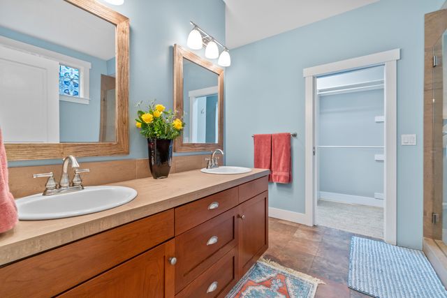 832 NE Revere Avenue, Bend, OR 97701