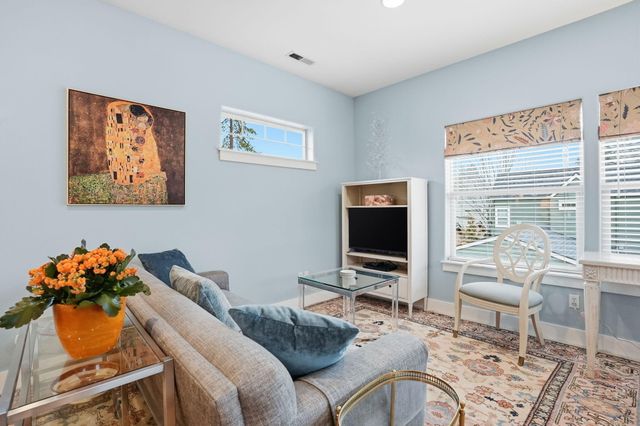 832 NE Revere Avenue, Bend, OR 97701