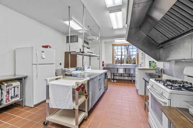 832 NE Revere Avenue, Bend, OR 97701