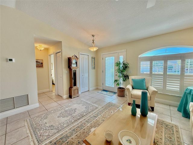 11 CLINTON COURT S, Palm Coast, FL 32137