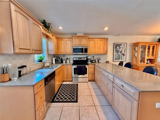 11 CLINTON COURT S, Palm Coast, FL 32137