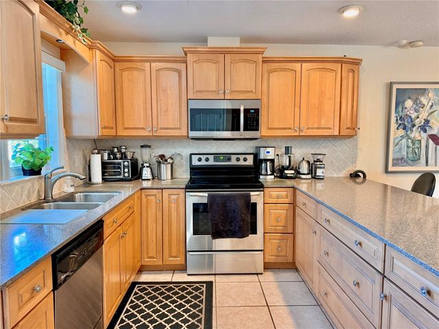 11 CLINTON COURT S, Palm Coast, FL 32137