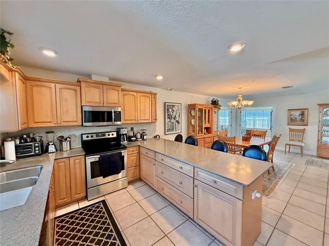 11 CLINTON COURT S, Palm Coast, FL 32137