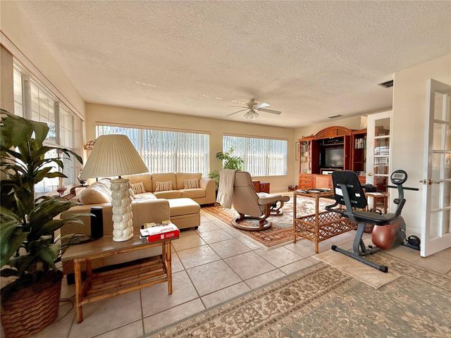 11 CLINTON COURT S, Palm Coast, FL 32137