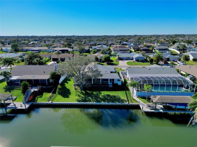 11 CLINTON COURT S, Palm Coast, FL 32137