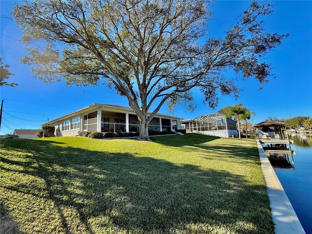 11 CLINTON COURT S, Palm Coast, FL 32137