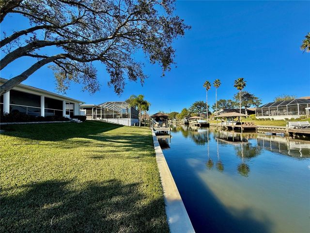 11 CLINTON COURT S, Palm Coast, FL 32137