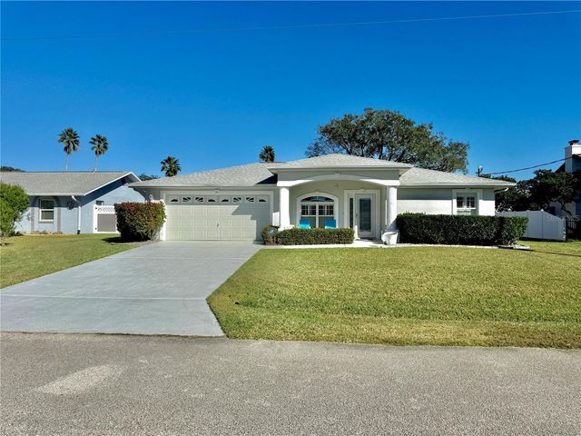 11 CLINTON COURT S, Palm Coast, FL 32137