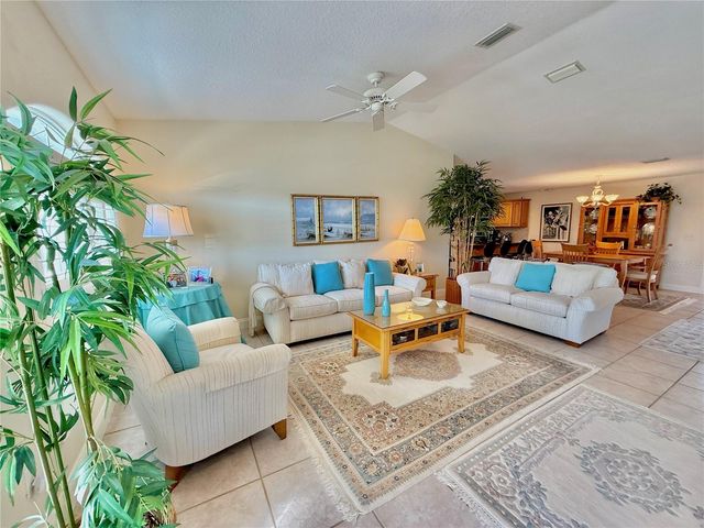 11 CLINTON COURT S, Palm Coast, FL 32137