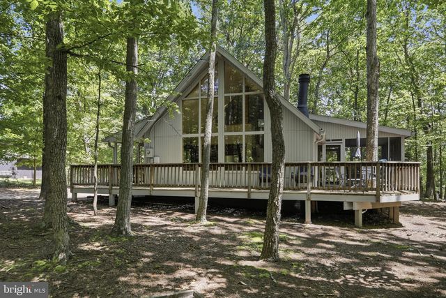 975 TUCKAHOE TRL, Hedgesville, WV 25427