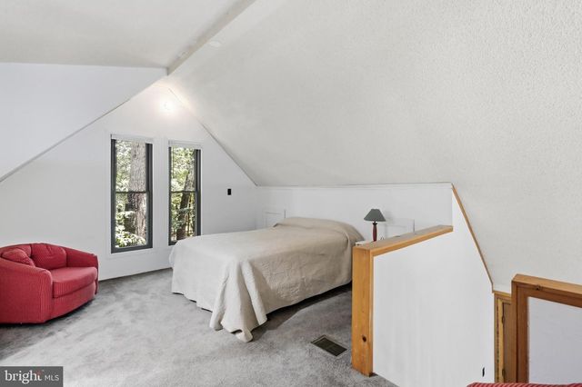 975 TUCKAHOE TRL, Hedgesville, WV 25427