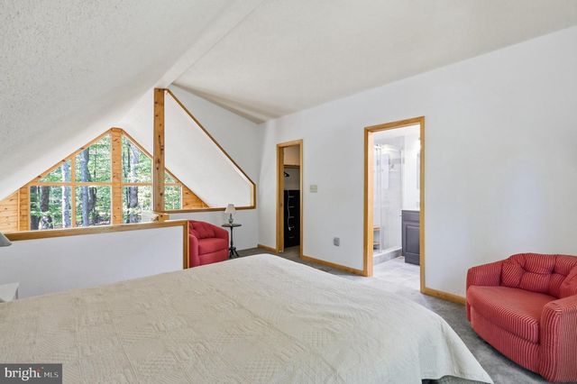 975 TUCKAHOE TRL, Hedgesville, WV 25427