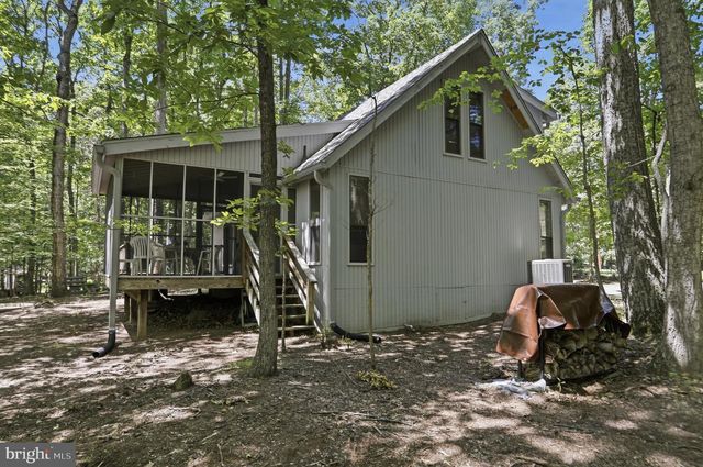 975 TUCKAHOE TRL, Hedgesville, WV 25427