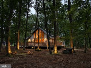975 TUCKAHOE TRL, Hedgesville, WV 25427