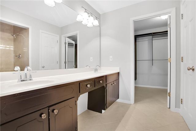 455 Persimmon Lane, Roswell, GA 30076