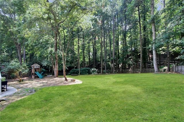 455 Persimmon Lane, Roswell, GA 30076
