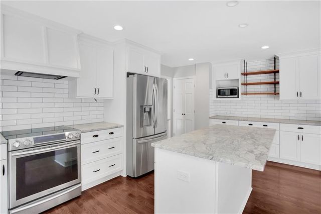 455 Persimmon Lane, Roswell, GA 30076