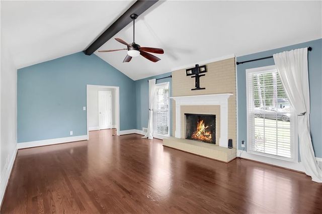455 Persimmon Lane, Roswell, GA 30076