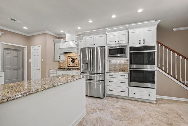 4 Berney Way Court, Little Rock, AR 72223