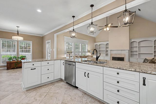 4 Berney Way Court, Little Rock, AR 72223