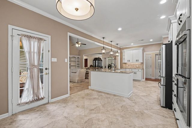 4 Berney Way Court, Little Rock, AR 72223