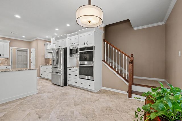 4 Berney Way Court, Little Rock, AR 72223
