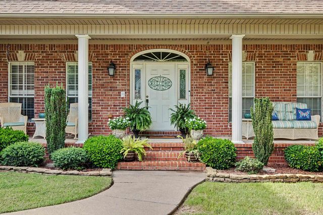 4 Berney Way Court, Little Rock, AR 72223