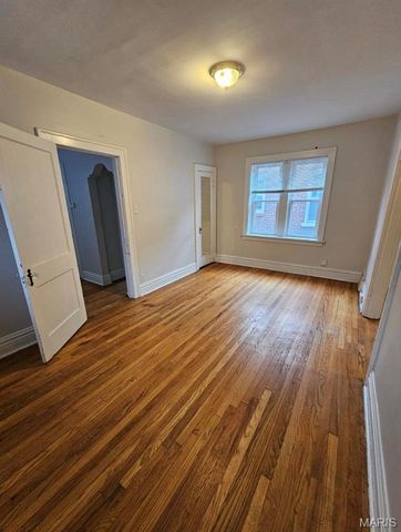 3871 Alberta Street, St Louis, MO 63116