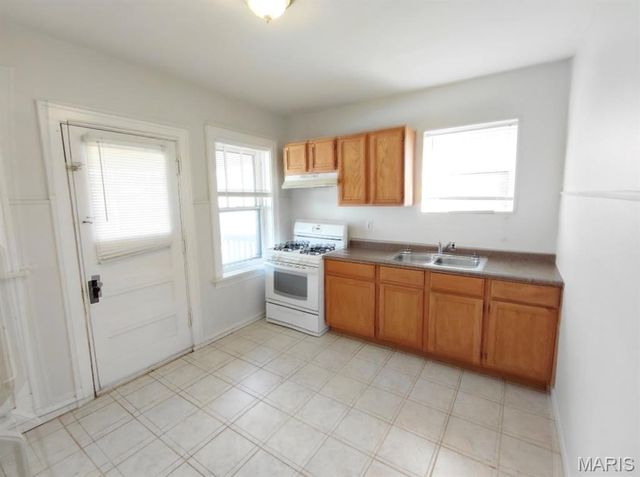 3871 Alberta Street, St Louis, MO 63116