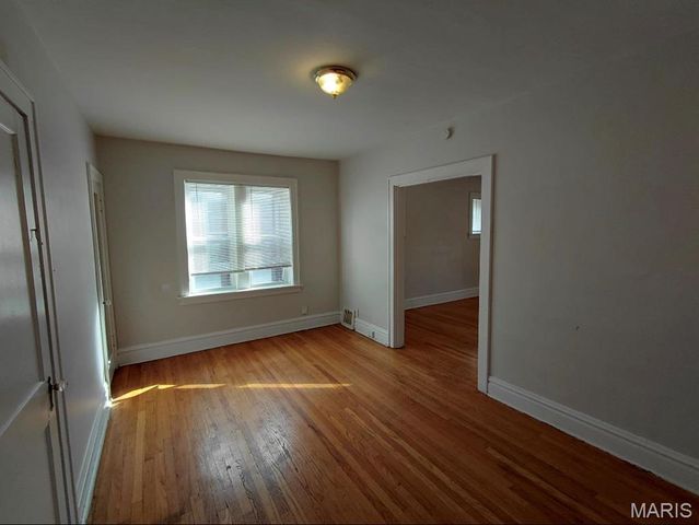 3871 Alberta Street, St Louis, MO 63116