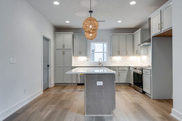 862 W Sharpe Ave Unit 1, Nashville, TN 37206