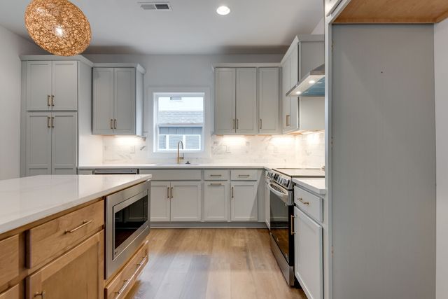 862 W Sharpe Ave Unit 1, Nashville, TN 37206