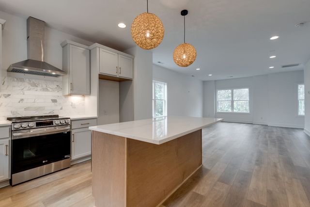 862 W Sharpe Ave Unit 1, Nashville, TN 37206
