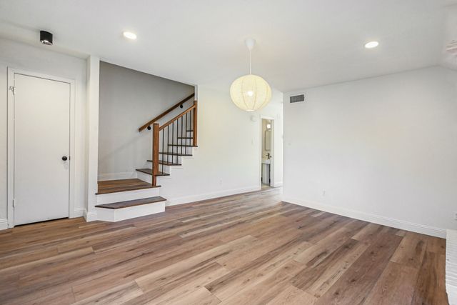 2103 Mistletoe Avenue, Fort Worth, TX 76110