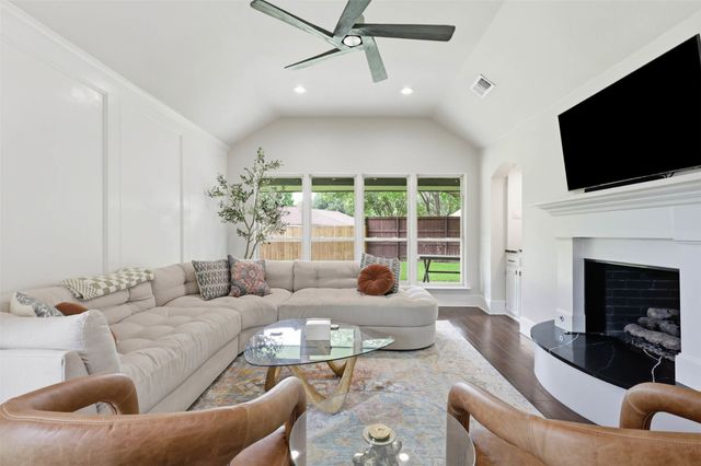 2626 Mariposa Circle, Plano, TX 75075