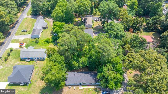 225 N LAKE DR, Milton, DE 19968