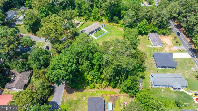 225 N LAKE DR, Milton, DE 19968
