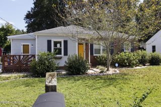 110 Stratford Road, Jacksonville, NC 28540