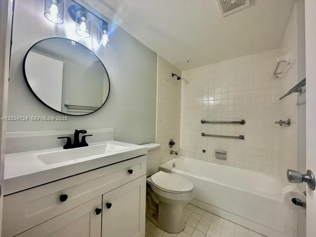 850 SW 133rd Ter 106B, Pembroke Pines, FL 33027