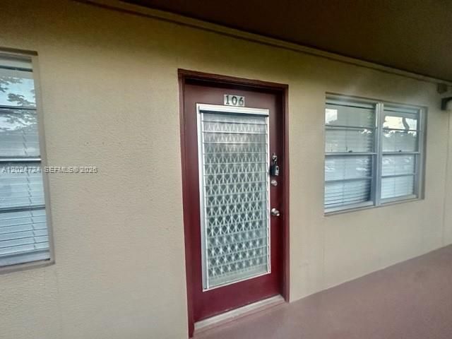 850 SW 133rd Ter 106B, Pembroke Pines, FL 33027
