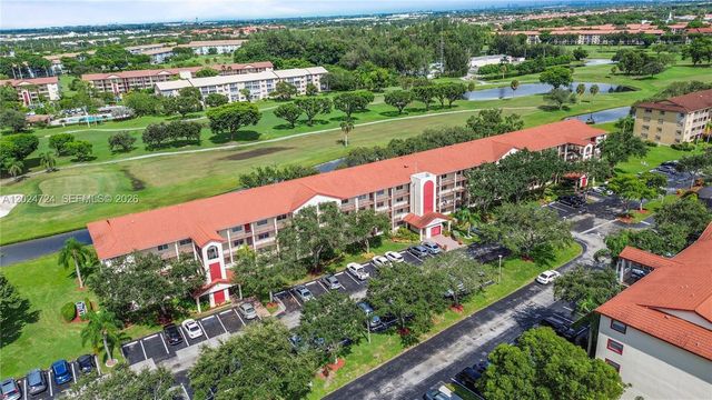 850 SW 133rd Ter 106B, Pembroke Pines, FL 33027