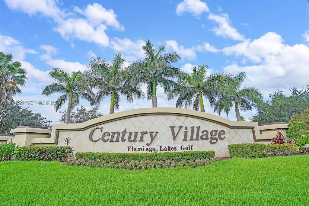 850 SW 133rd Ter 106B, Pembroke Pines, FL 33027