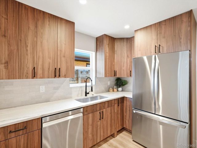 3550 N Vine St, Denver, CO 80205