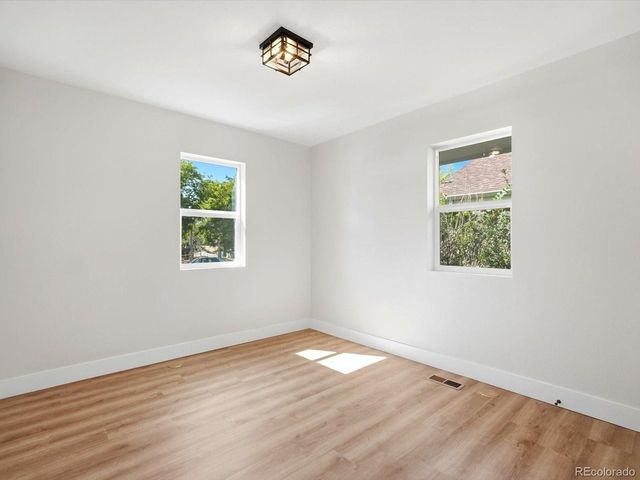 3550 N Vine St, Denver, CO 80205