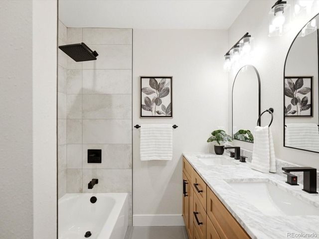 3550 N Vine St, Denver, CO 80205