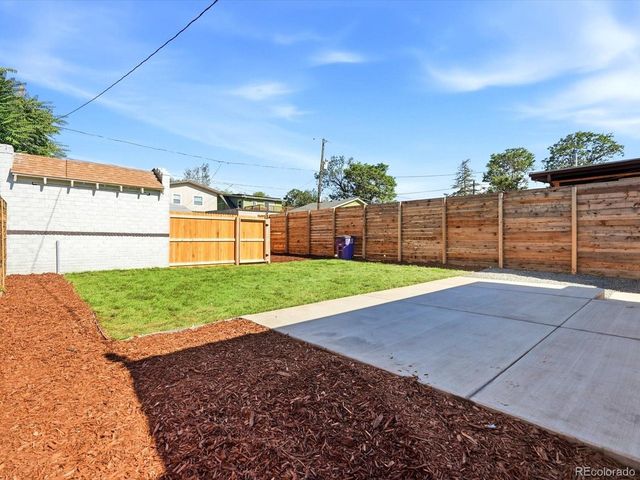 3550 N Vine St, Denver, CO 80205