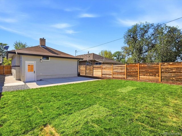 3550 N Vine St, Denver, CO 80205