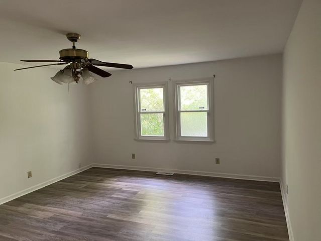 913 Shearor St, Clarksville, TN 37040