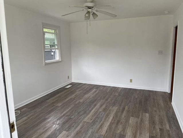 913 Shearor St, Clarksville, TN 37040