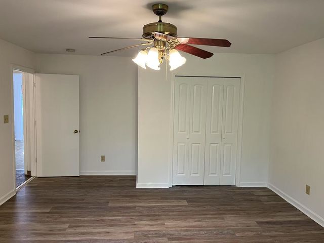 913 Shearor St, Clarksville, TN 37040